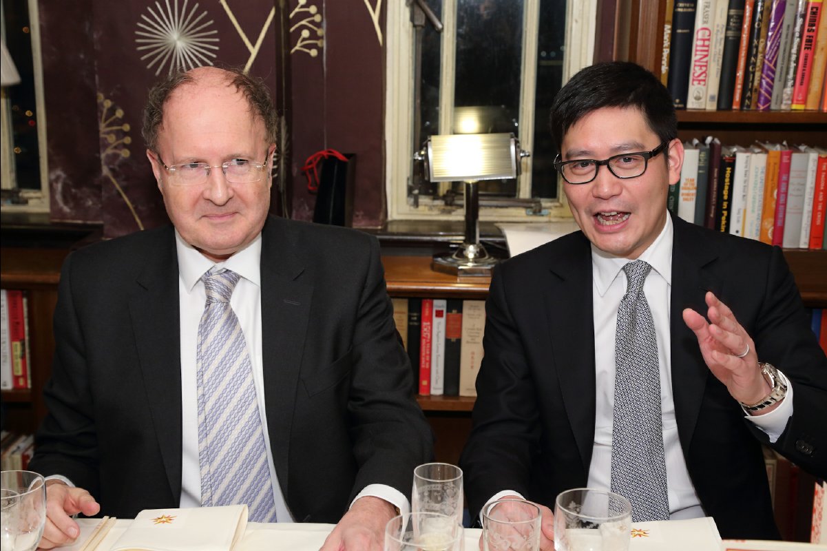20121105 Trinity Dinner in HK with Sir Gregory Winter31